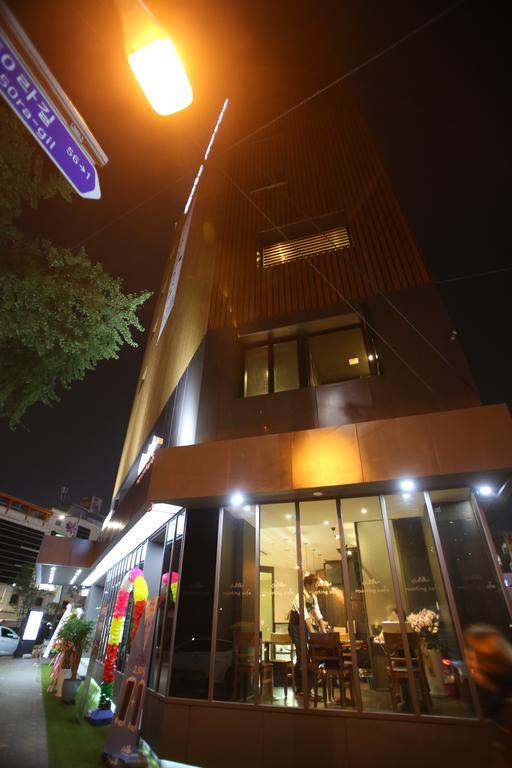 东大门瓦提卡酒店 首爾 外观 照片